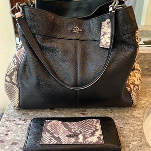 Coach purse and wallet set